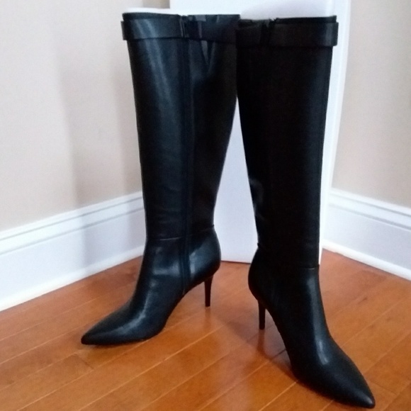 🆕️Calvin Klein Gold Hardware Leather Dress Boots - Picture 5 of 8